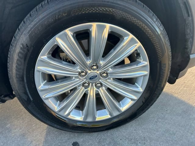 Used 2021 Ford Explorer Limited w/ Hybrid Equipment Group 310A AWD/4WD image 36