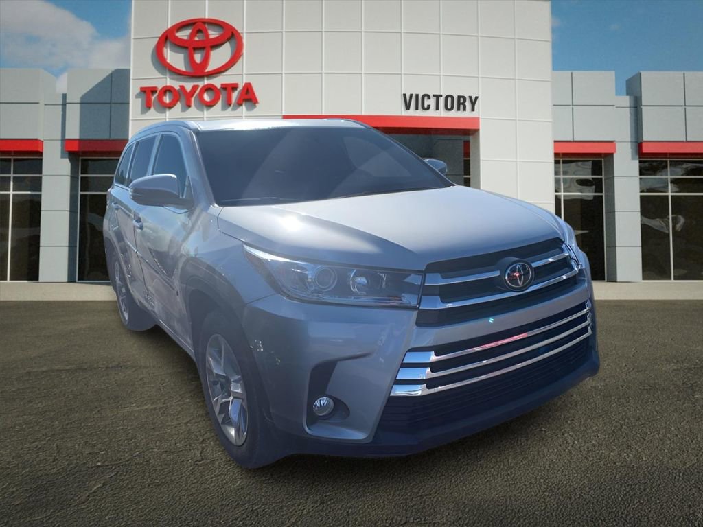 Used 2018 Toyota Highlander Limited AWD/4WD image 6