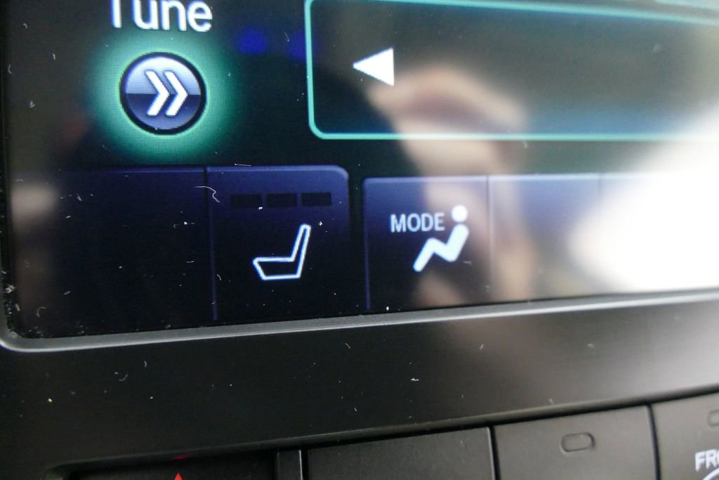 Used 2017 Acura TLX V6 SH-AWD w/ Technology Pkg image 12