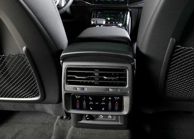 New 2026 Audi Q7 3.0T Premium Plus AWD/4WD image 22