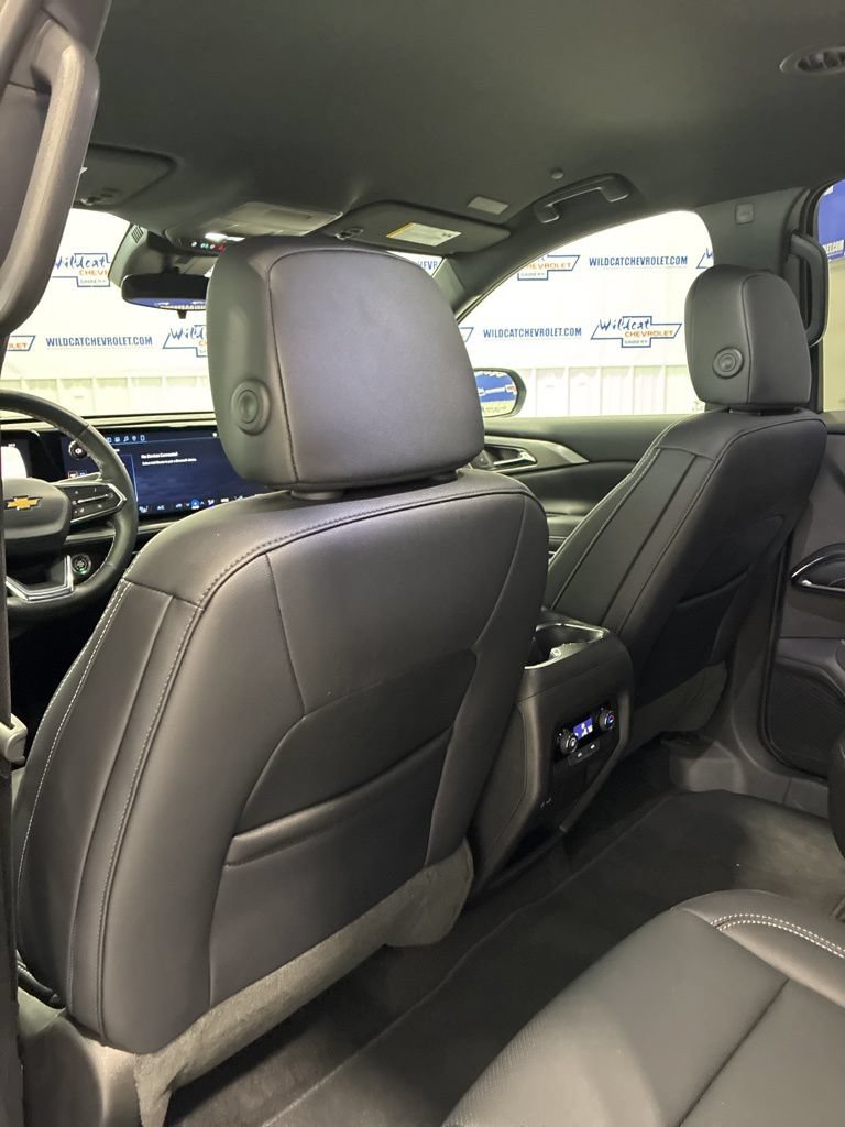 Used 2026 Chevrolet Traverse LT AWD/4WD image 28