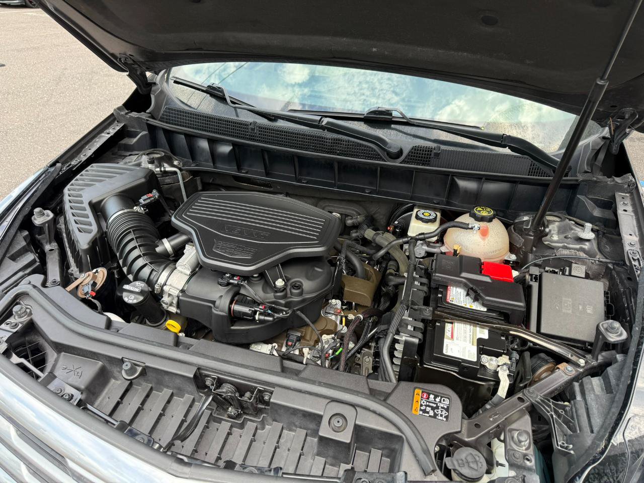 Used 2018 Cadillac XT5 FWD image 19