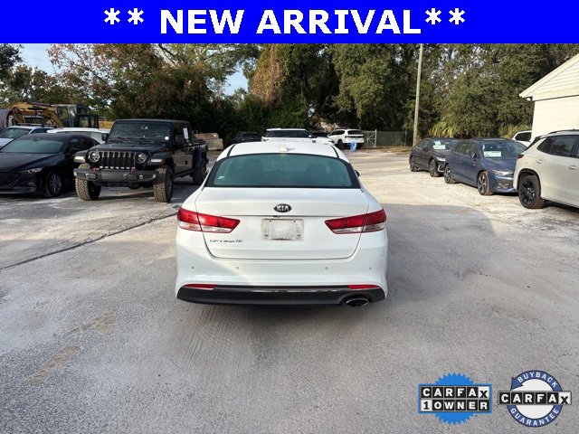 Used 2018 Kia Optima LX image 16