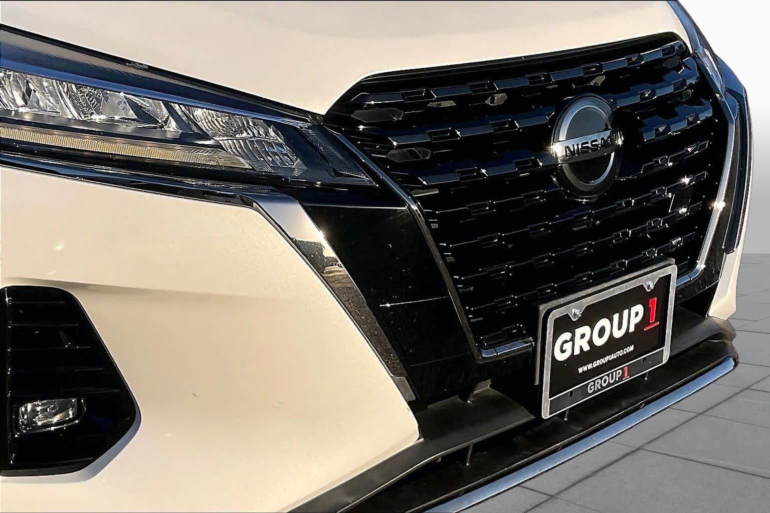 Used 2021 Nissan Kicks SR FWD image 26