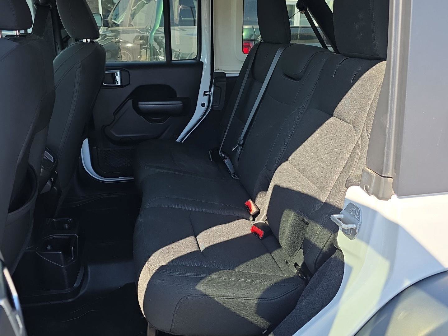 Used 2019 Jeep Wrangler Unlimited Sport S AWD/4WD image 18