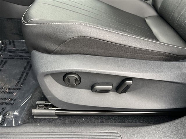 Used 2022 Volkswagen Tiguan SE image 14