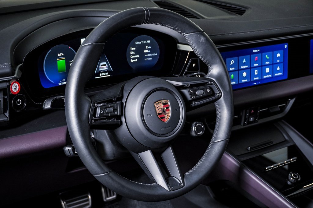 Certified 2025 Porsche Macan 4S Electric image 18