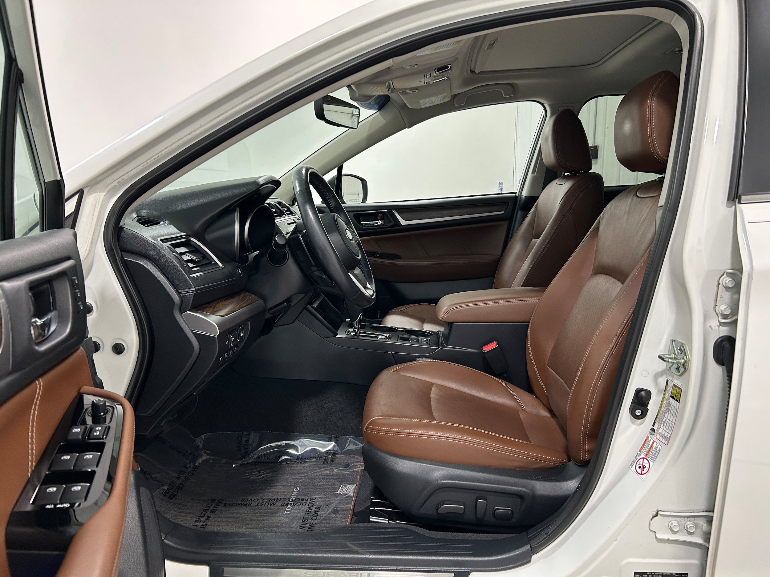 Used 2019 Subaru Outback 2.5i Touring AWD/4WD image 4