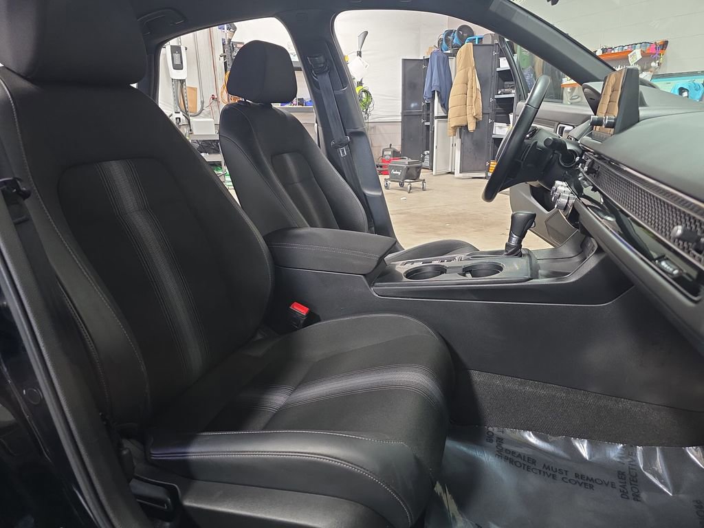 Used 2023 Honda Civic Sport image 10
