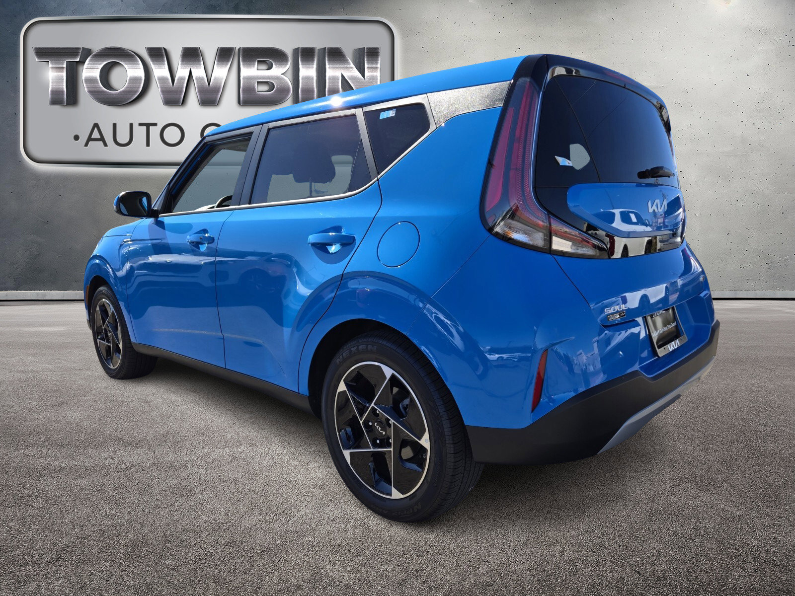Certified 2025 Kia Soul EX image 7