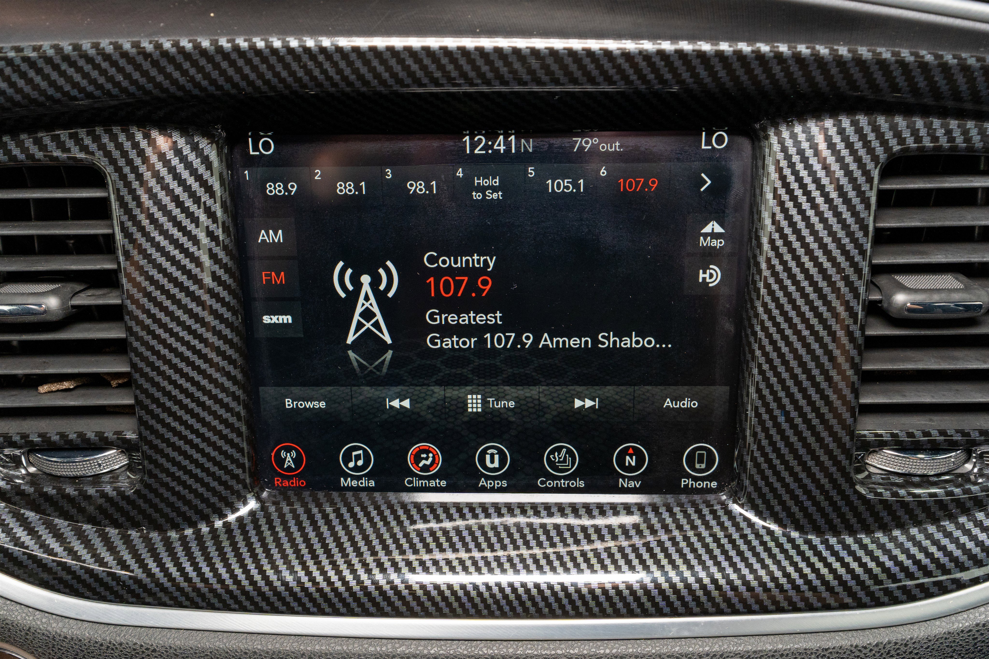 Used 2017 Dodge Charger R/T RWD image 19