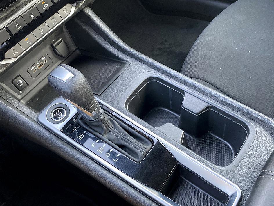 Used 2024 Nissan Sentra SV image 12