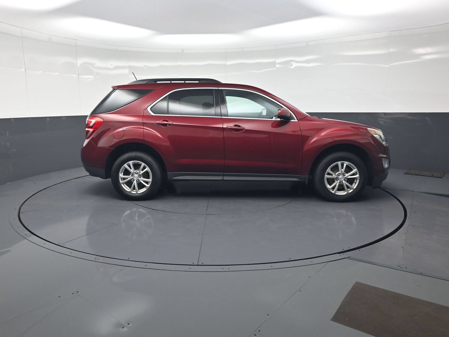 Used 2017 Chevrolet Equinox LT FWD image 6