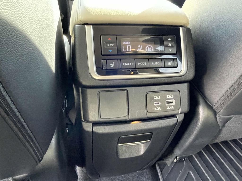 Used 2024 Subaru Ascent Limited image 13