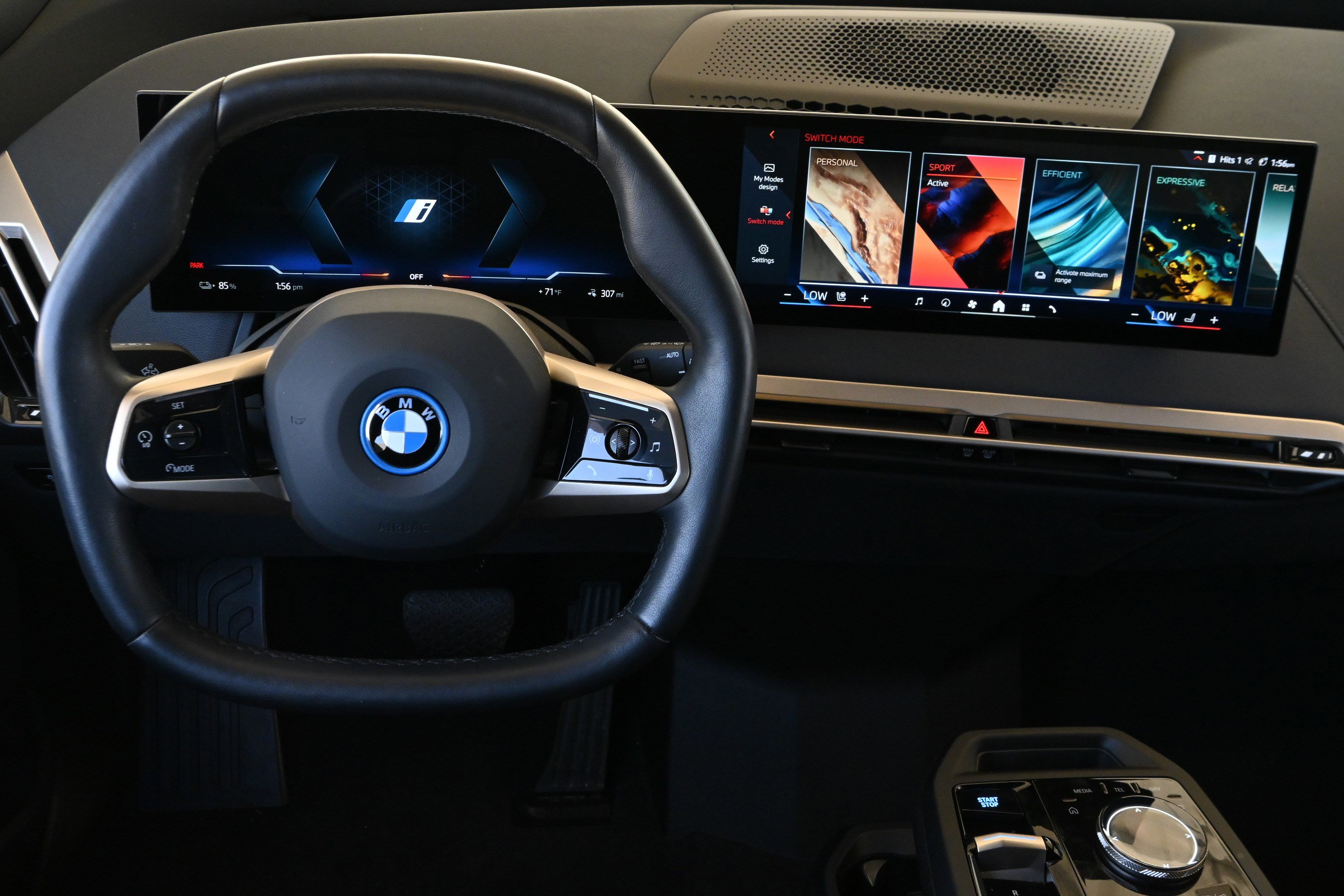 Certified 2025 BMW iX xDrive50 AWD/4WD image 16