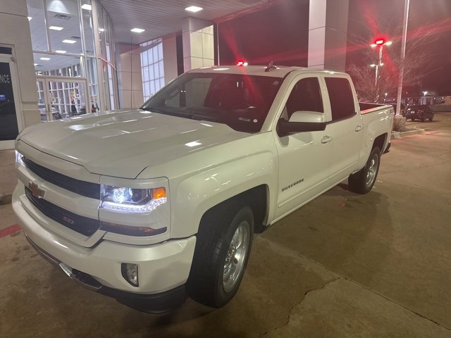Used 2018 Chevrolet Silverado 1500 LT w/ All Star Edition image 4
