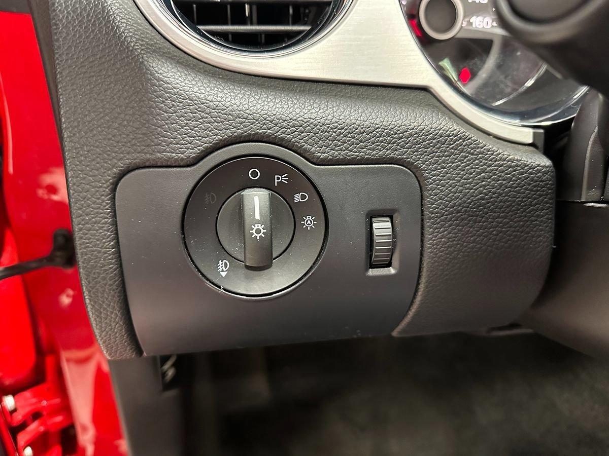 Used 2014 Ford Mustang GT Premium RWD image 36