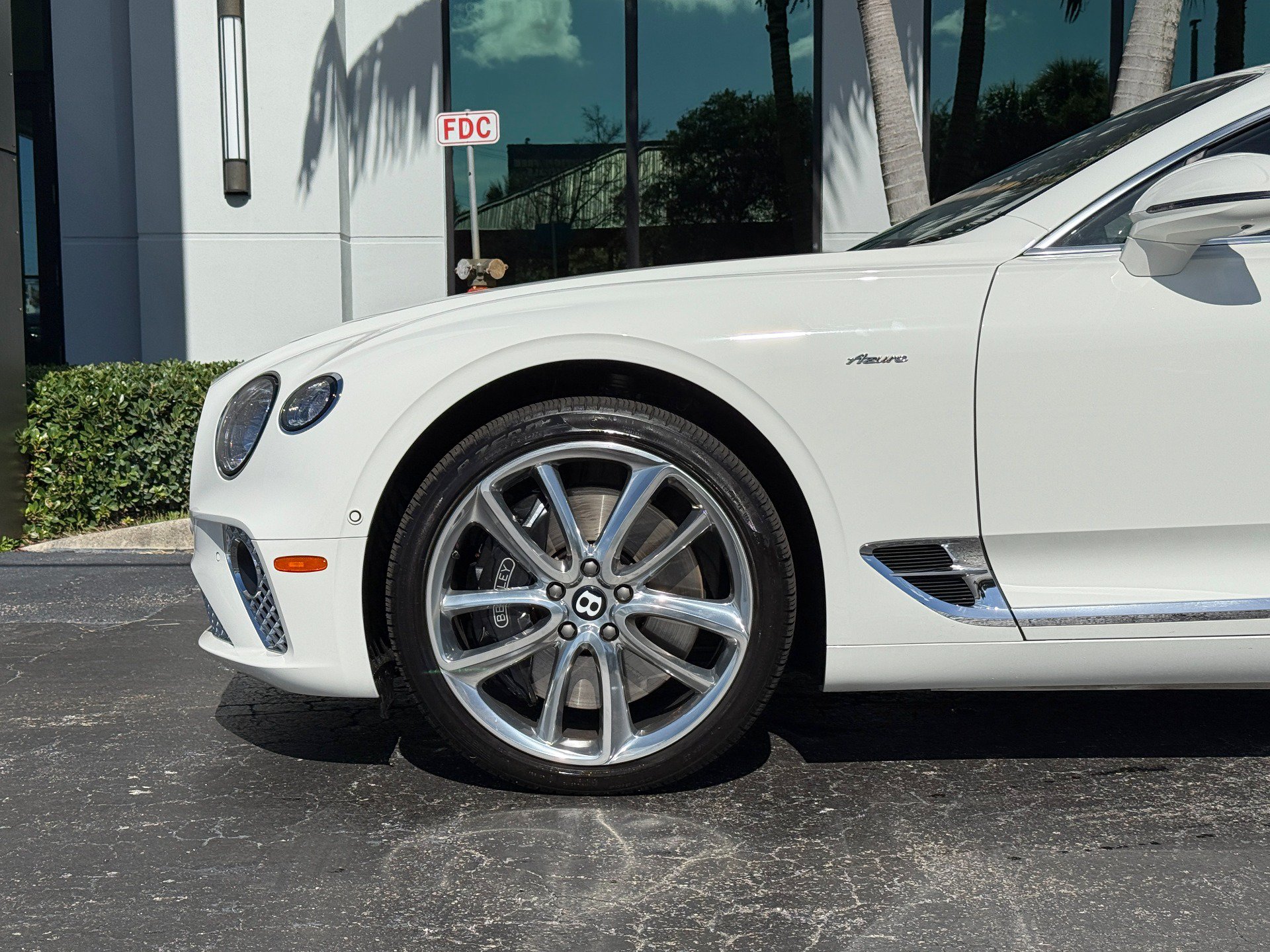 Used 2023 Bentley Continental GT Azure AWD/4WD image 31