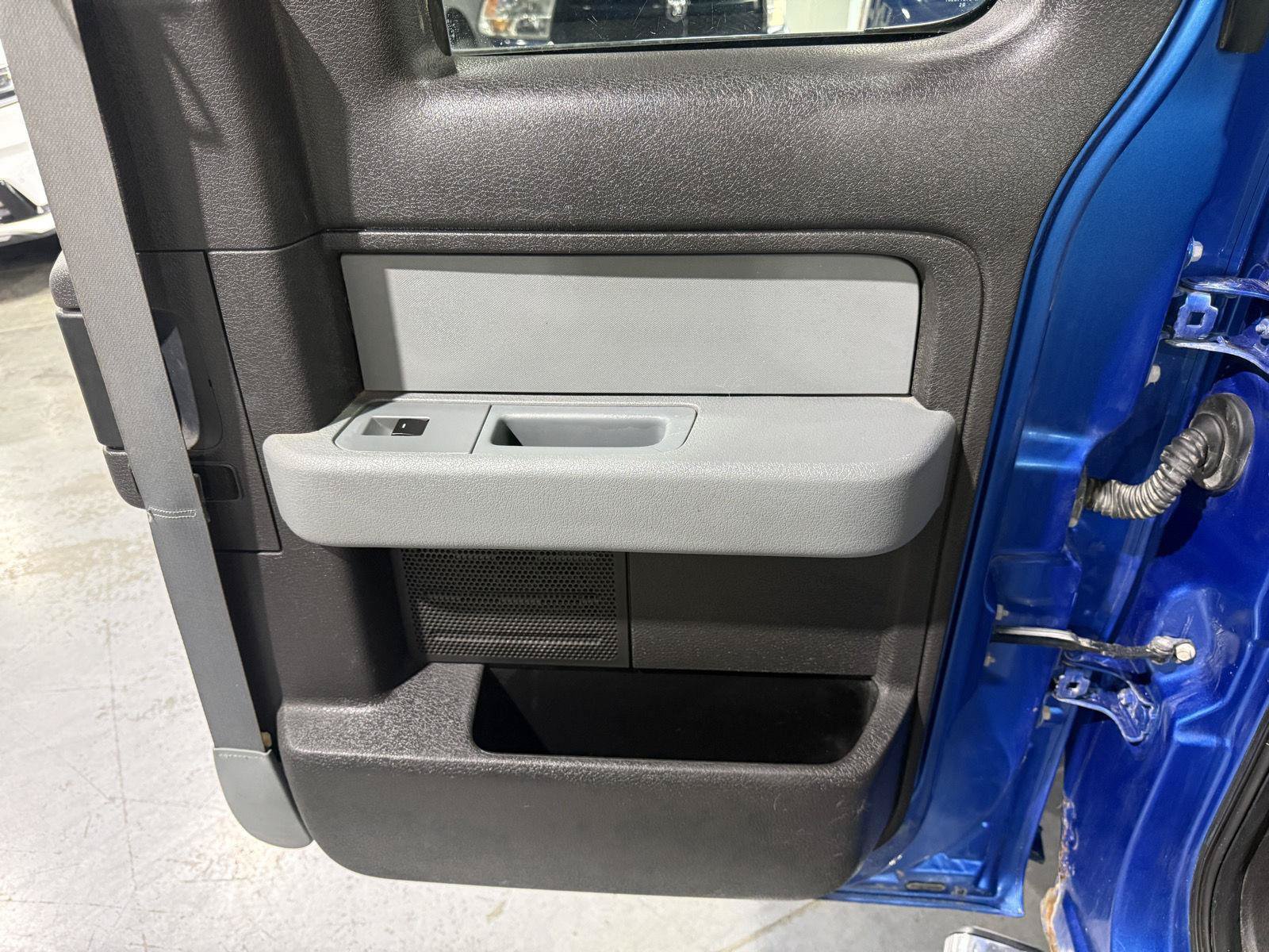 Used 2012 Ford F150 XLT w/ XLT Chrome Pkg AWD/4WD image 25