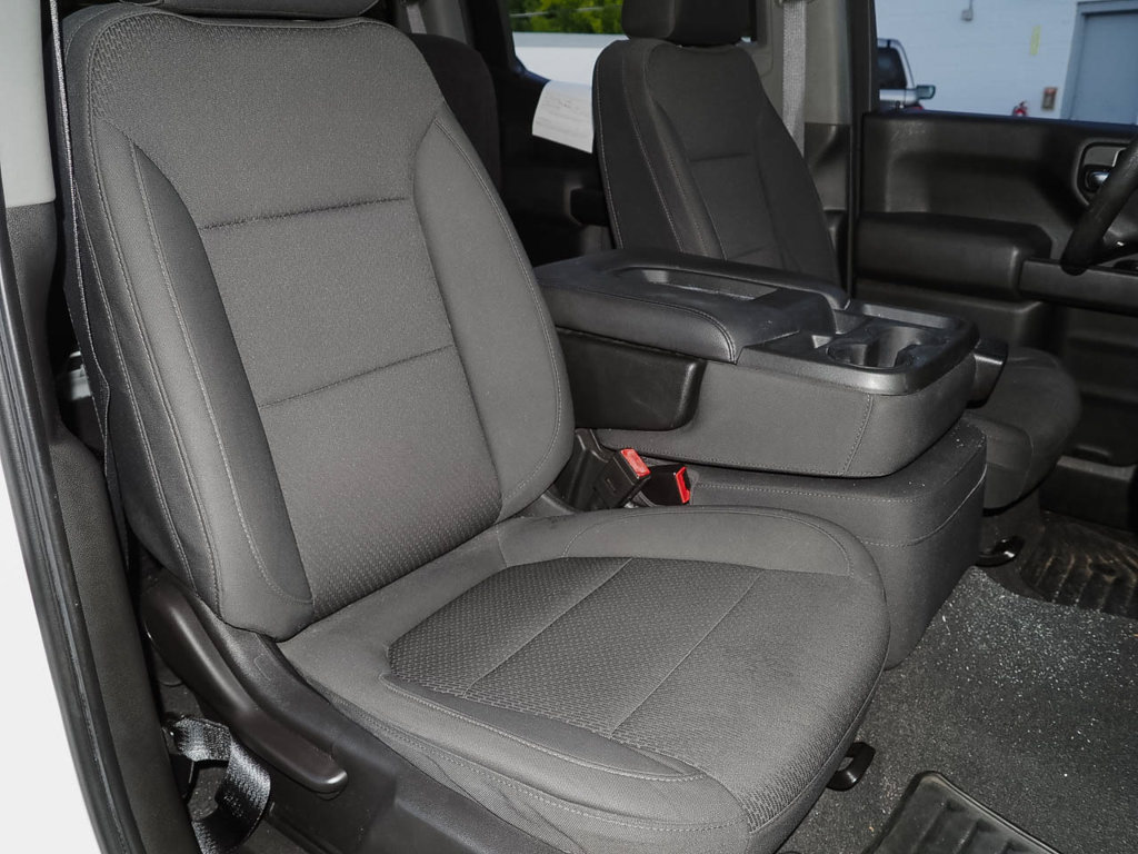 Used 2020 Chevrolet Silverado 1500 Custom w/ Custom Value Package AWD/4WD image 8