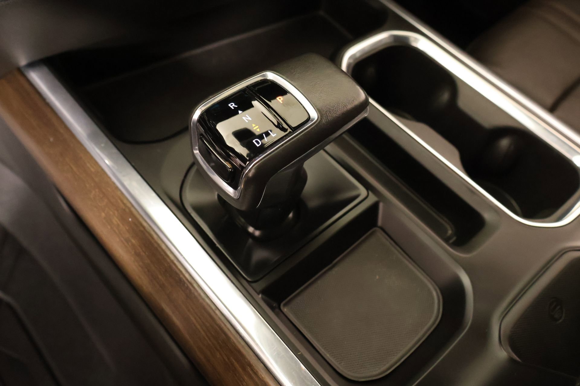 Used 2022 Chevrolet Silverado 1500 High Country w/ High Country Premium Package AWD/4WD image 8