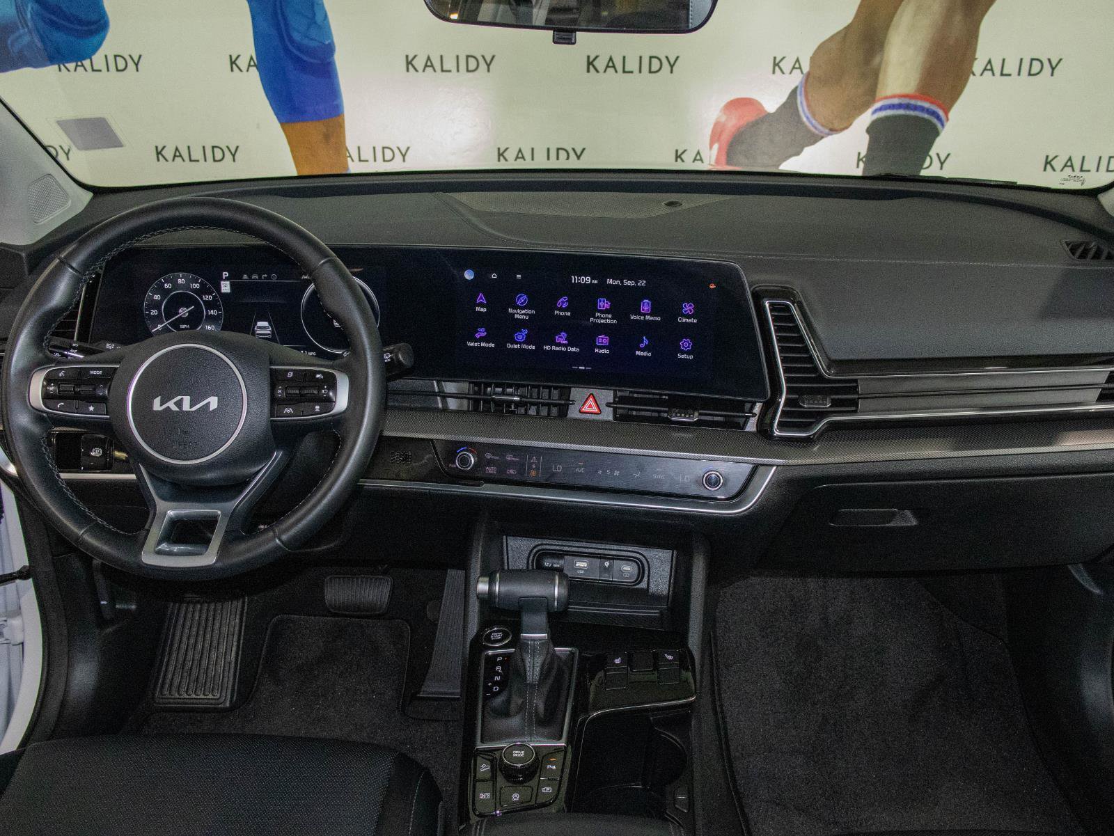 New 2025 Kia Sportage SX image 3