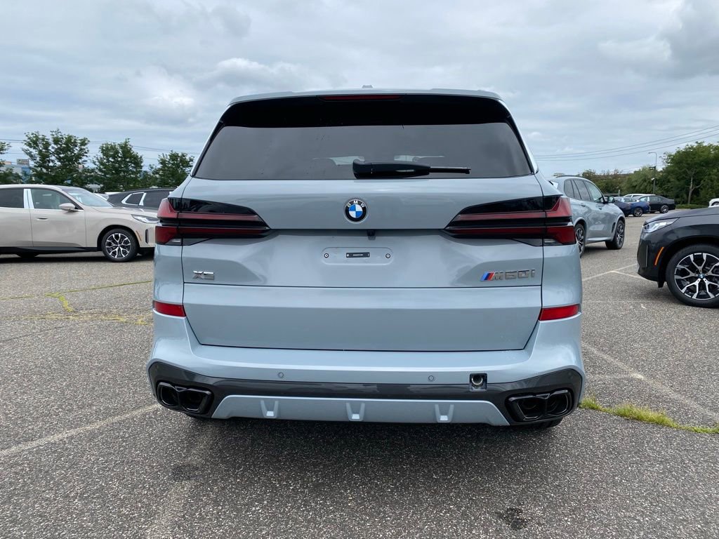 New 2026 BMW X5 M60i image 3