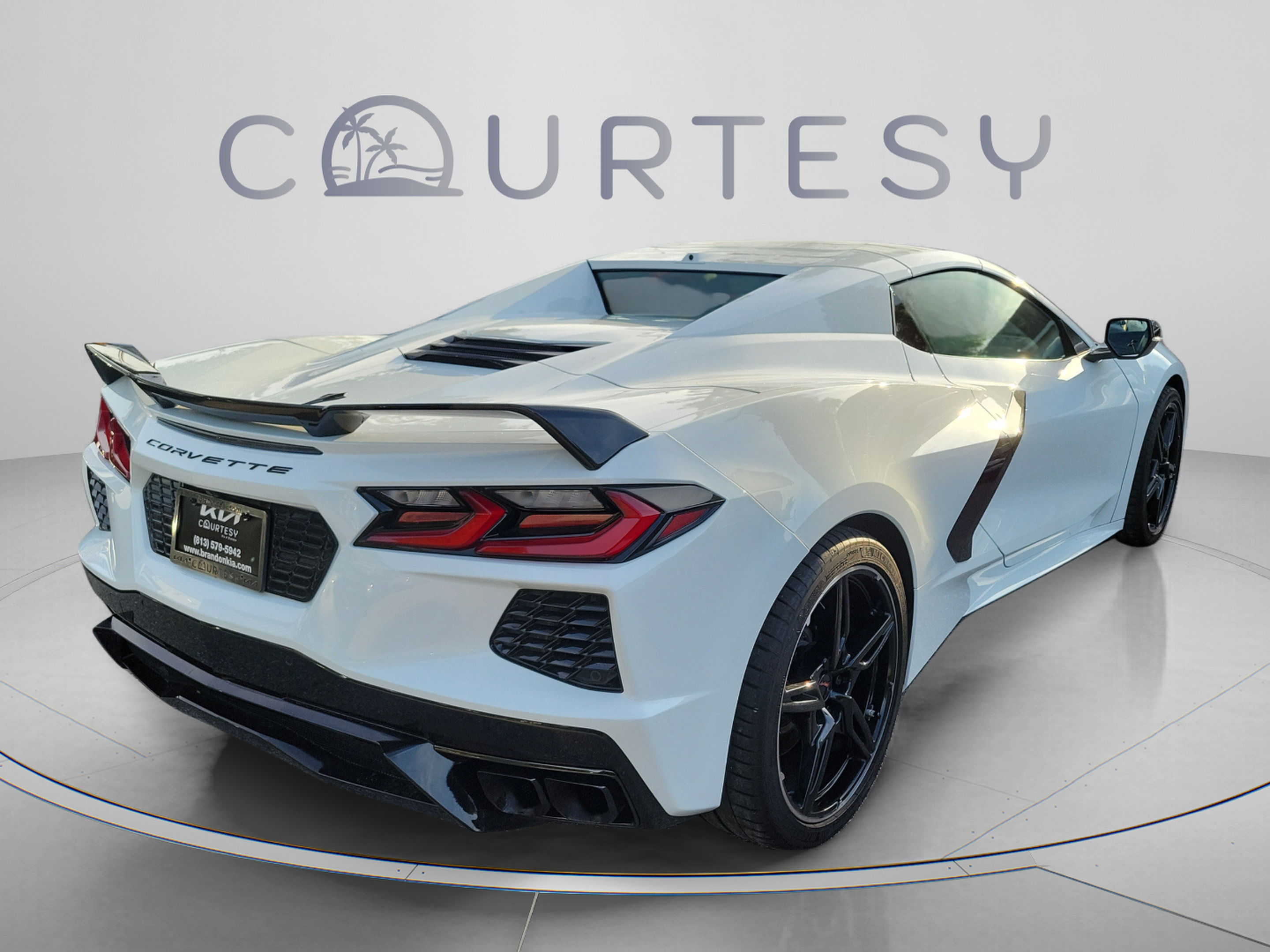 Used 2023 Chevrolet Corvette Stingray Premium Conv w/ Z51 Performance Package RWD image 5