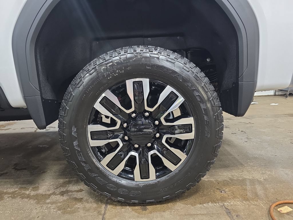New 2026 GMC Sierra 3500 Denali Ultimate AWD/4WD image 35