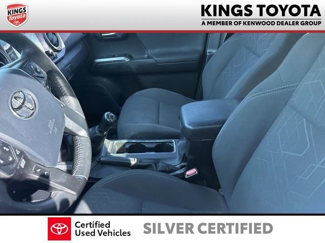 Used 2018 Toyota Tacoma TRD Sport AWD/4WD image 11
