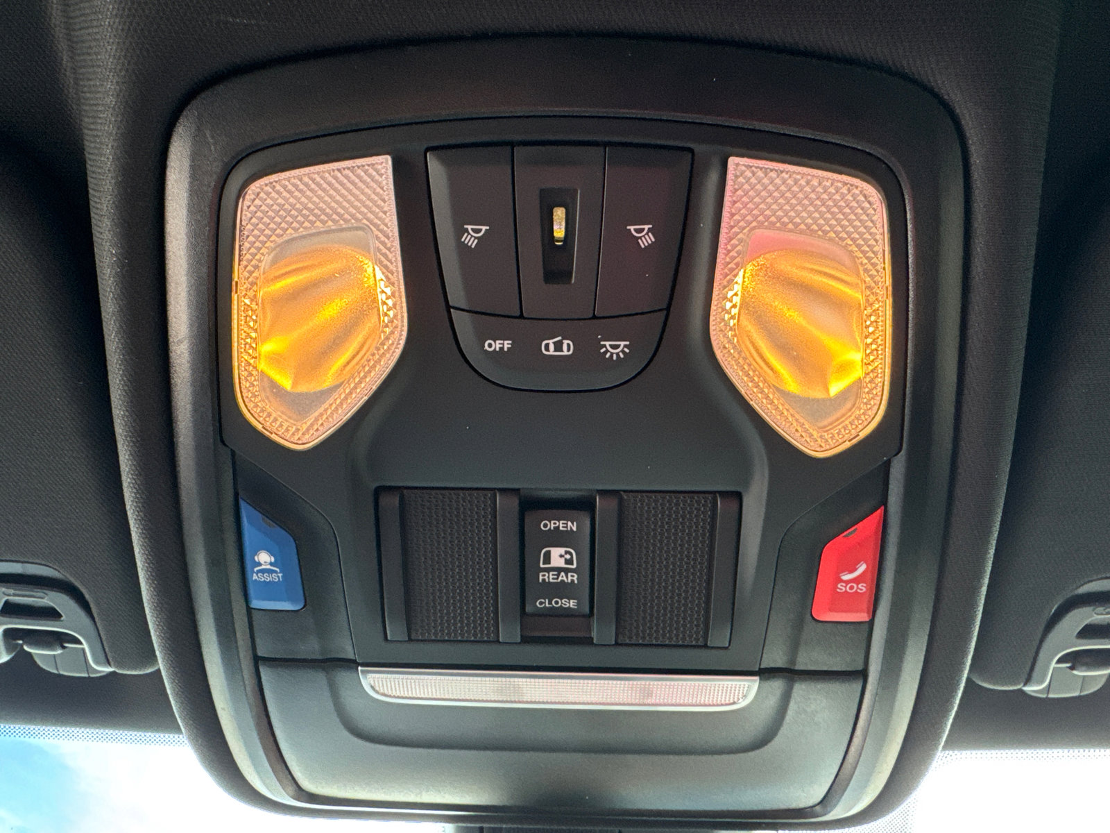 Used 2025 RAM 1500 Big Horn AWD/4WD image 12