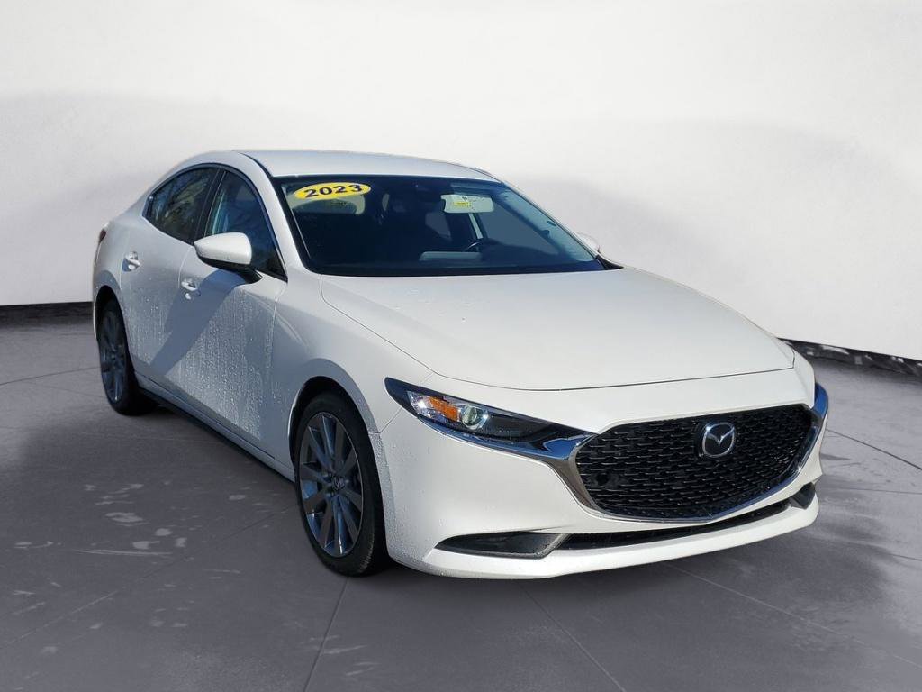 Used 2023 MAZDA MAZDA3 s image 2