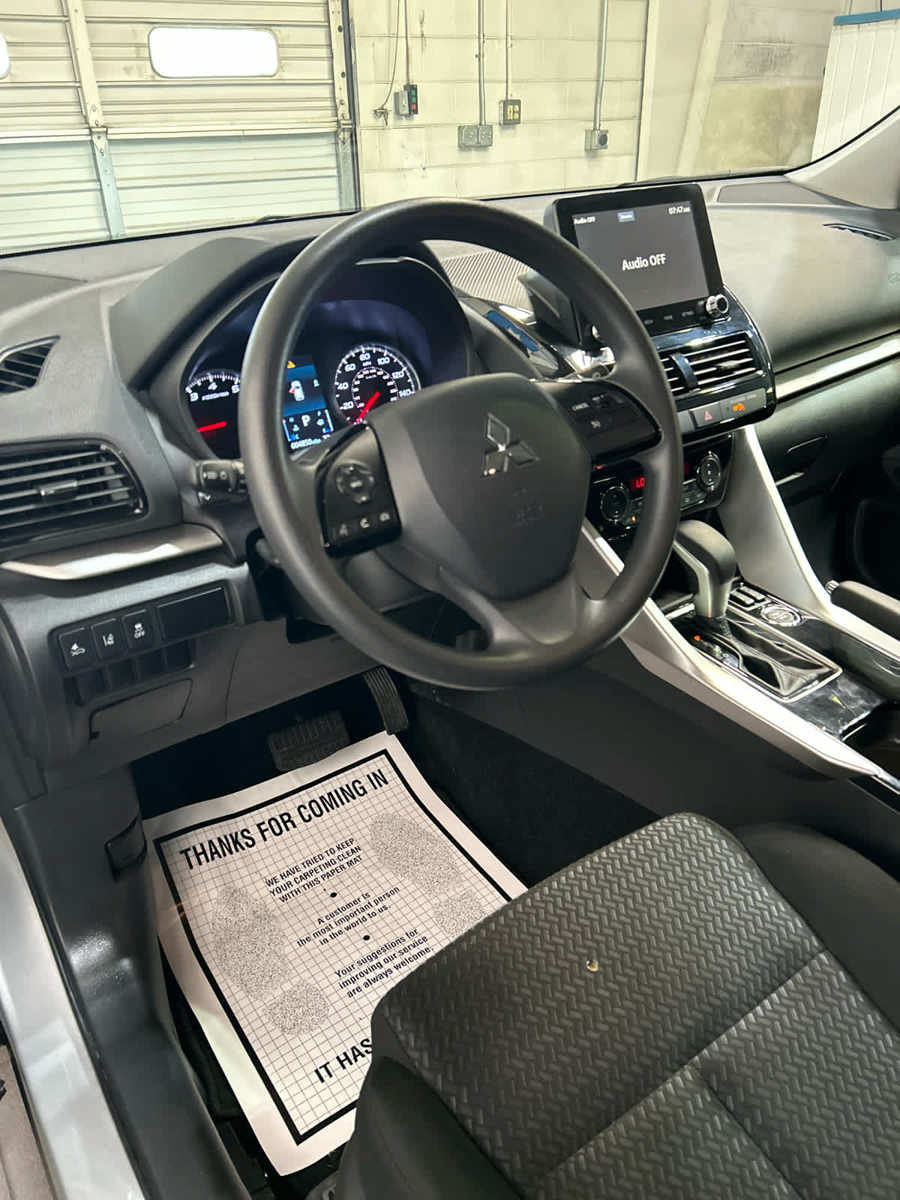 Used 2025 Mitsubishi Eclipse Cross LE AWD/4WD image 20
