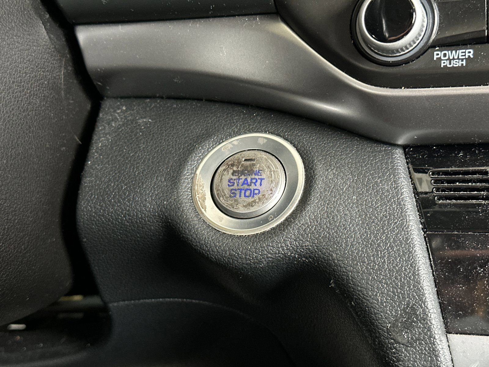 Used 2020 Hyundai Elantra Value Edition w/ Cargo Package (C1) FWD image 20