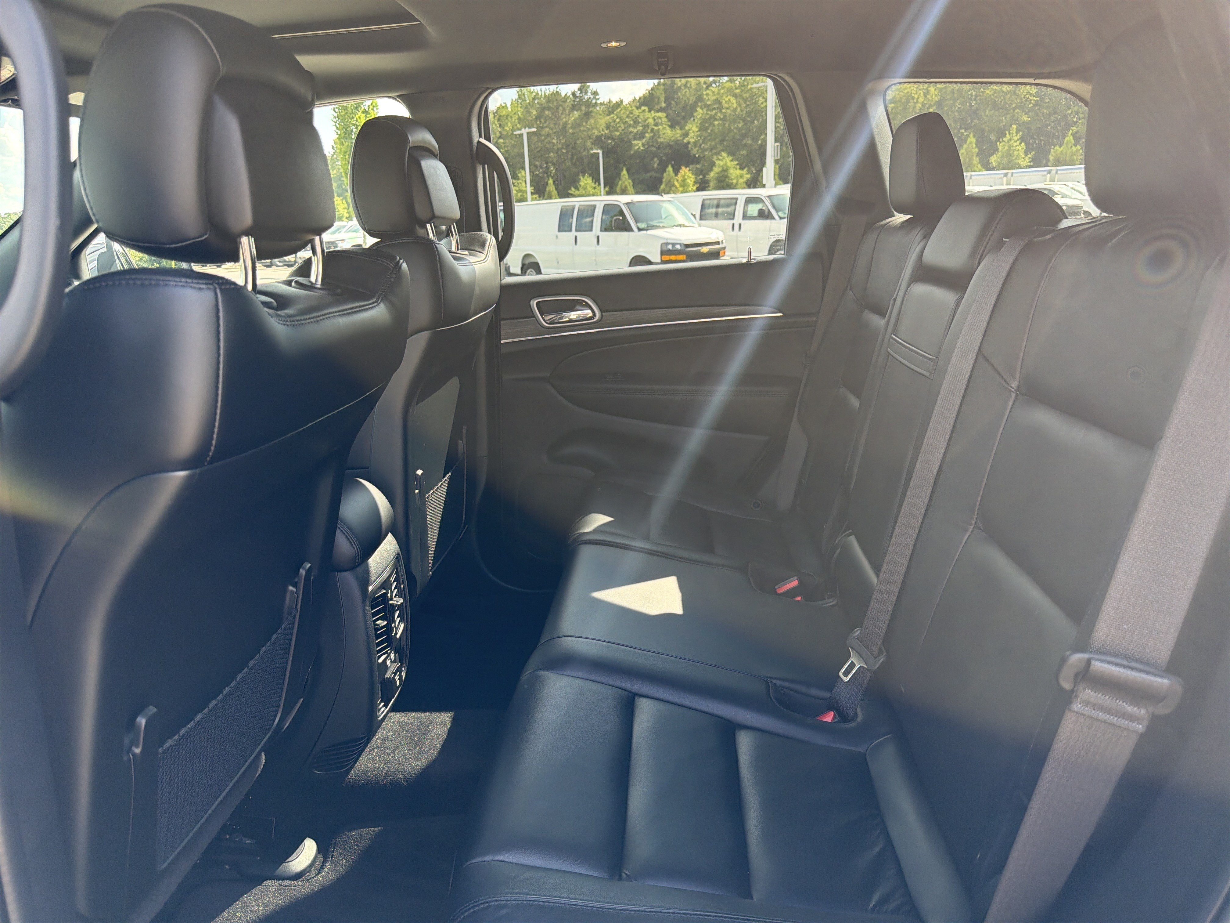 Used 2021 Jeep Grand Cherokee Limited AWD/4WD image 31