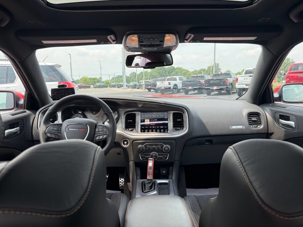 Used 2017 Dodge Charger R/T RWD image 13