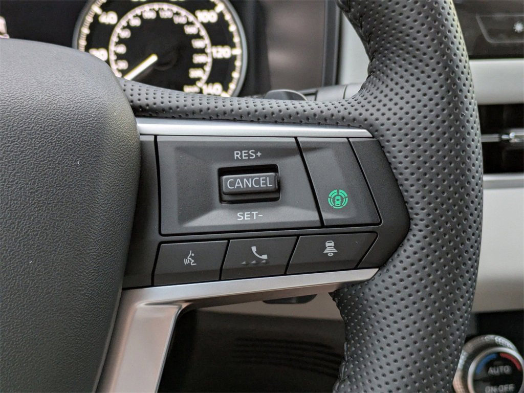 New 2025 Mitsubishi Outlander SE image 25