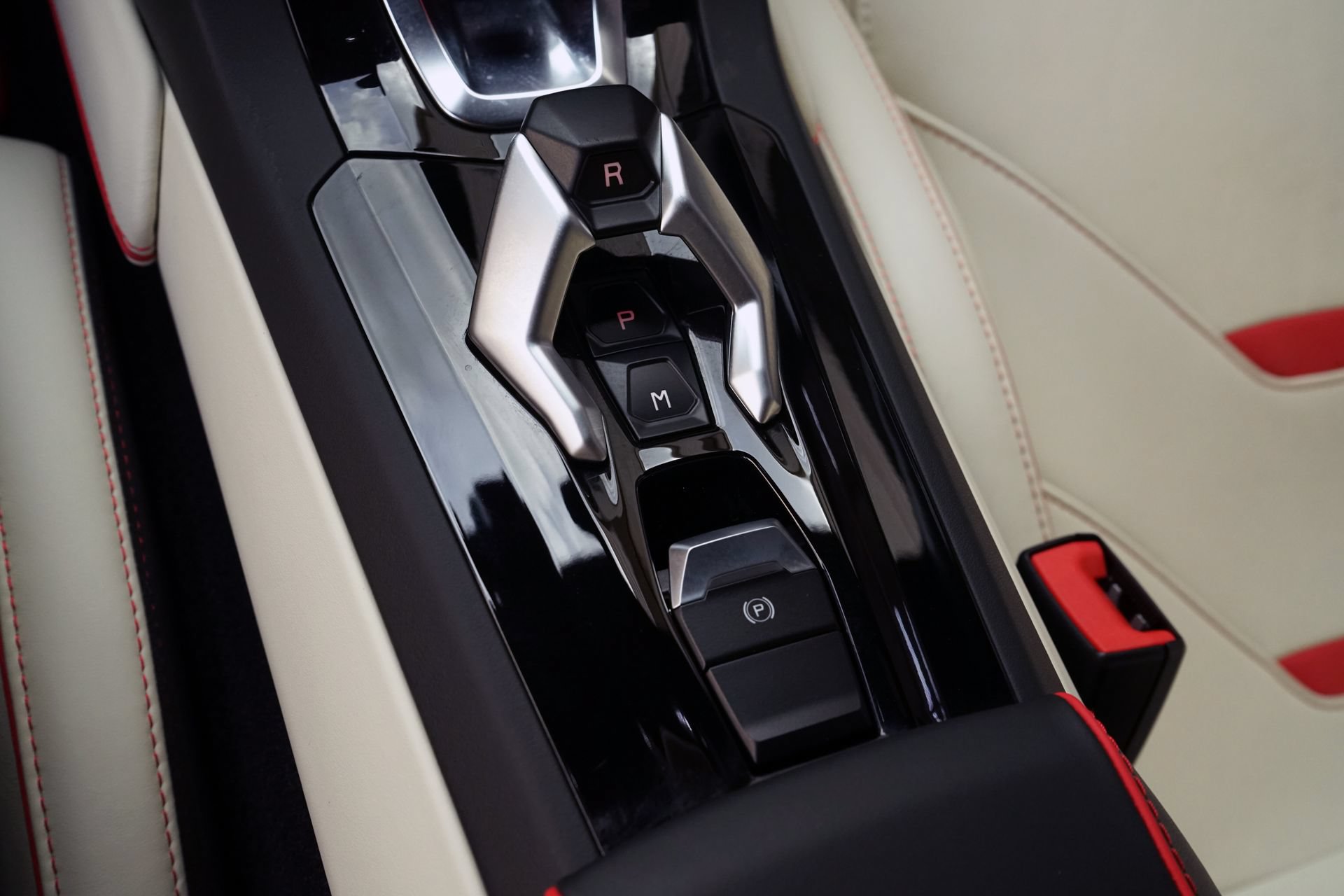 Used 2020 Lamborghini Huracan EVO AWD/4WD image 13