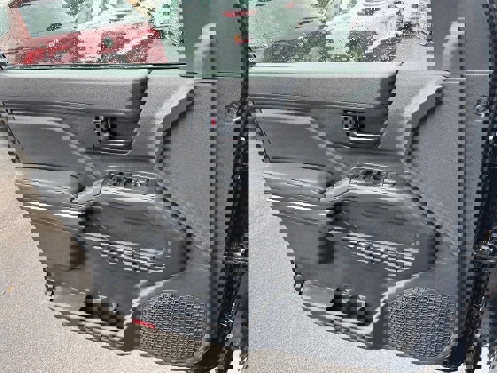 Used 2025 Toyota Tacoma SR5 image 16