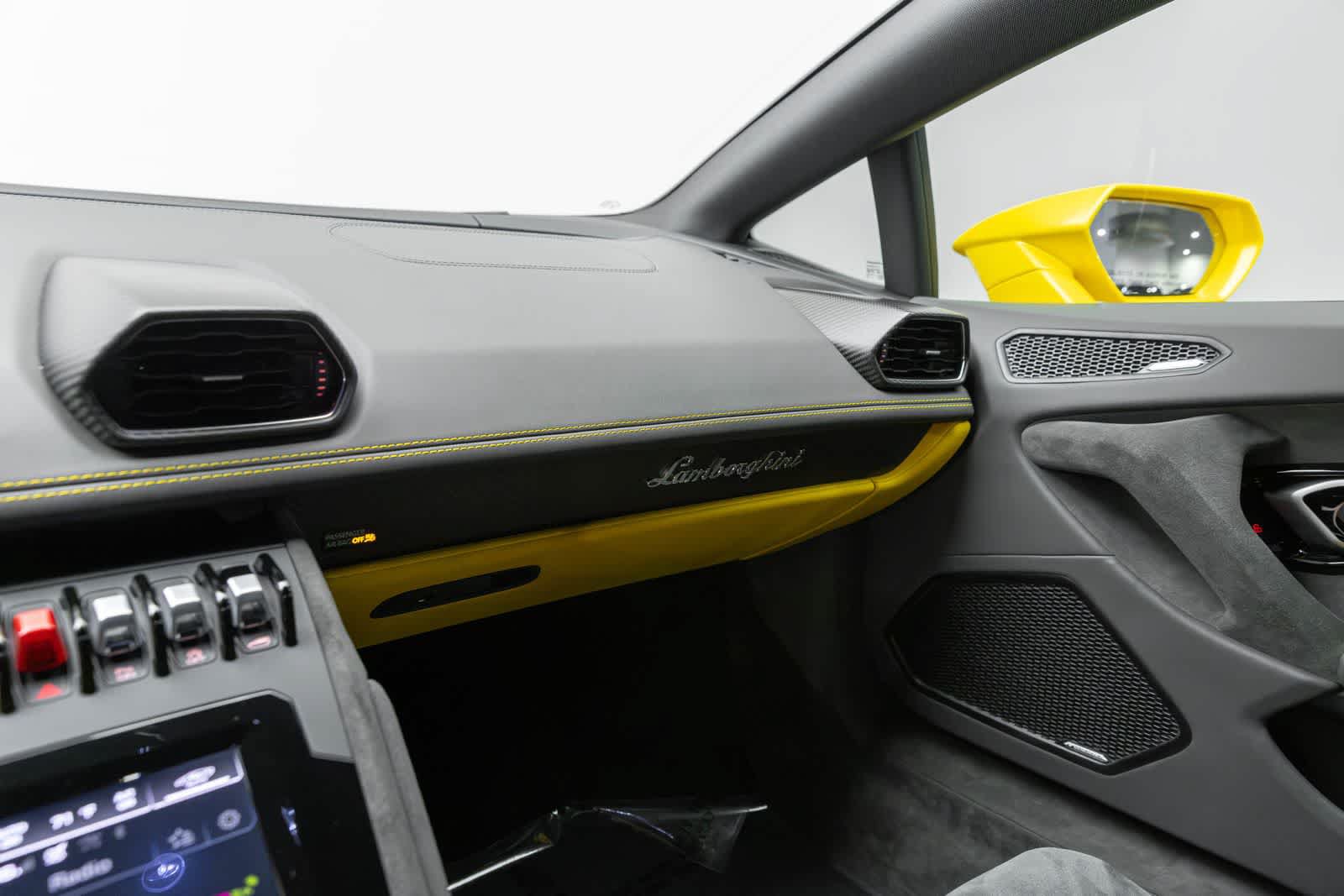 Used 2023 Lamborghini Huracan Tecnica RWD image 33