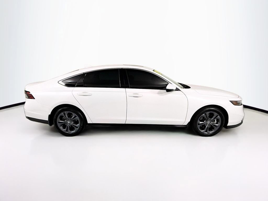Certified 2024 Honda Accord EX-L image 4