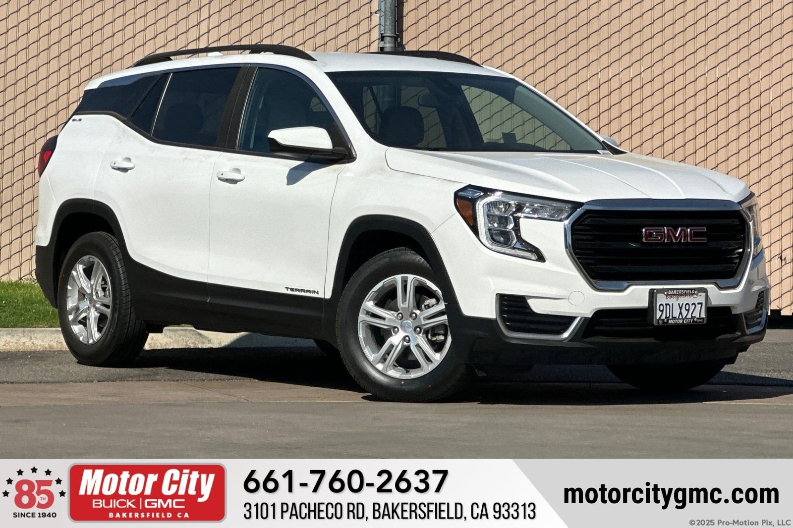 Used 2022 GMC Terrain SLE w/ Driver Convenience Package