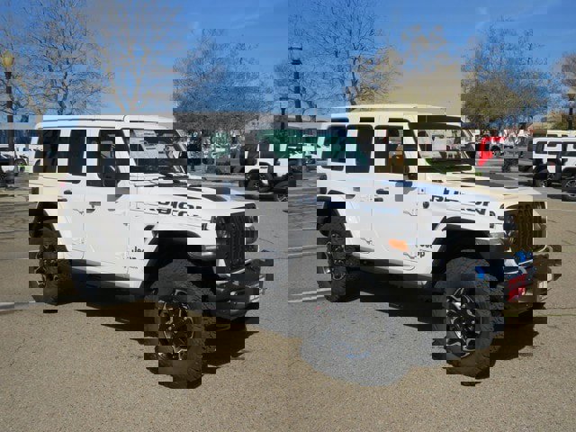 New 2023 Jeep Wrangler Rubicon w/ Steel Bumper Group image 2