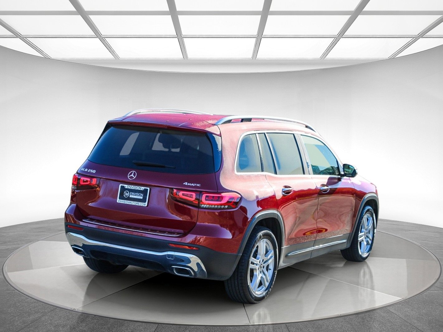 Used 2021 Mercedes-Benz GLB 250 4MATIC image 4