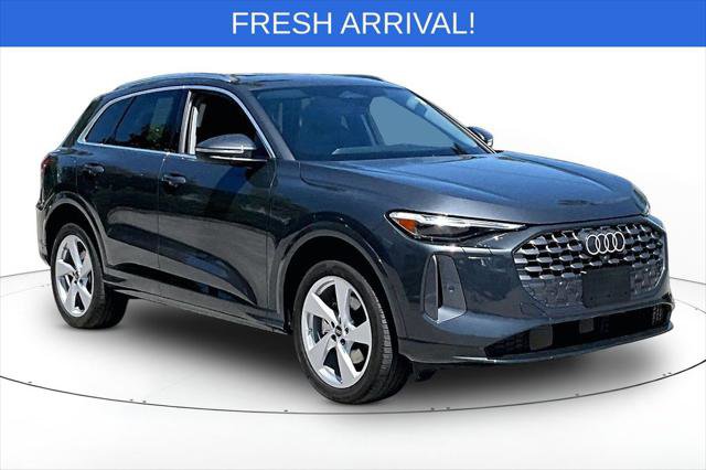 Certified 2025 Audi Q5 Premium Plus w/ Premium Plus AWD/4WD image 1