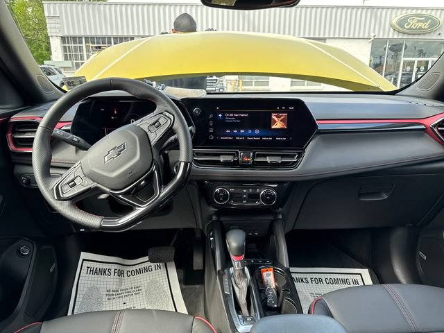 Used 2024 Chevrolet TrailBlazer RS w/ Convenience Package FWD image 13