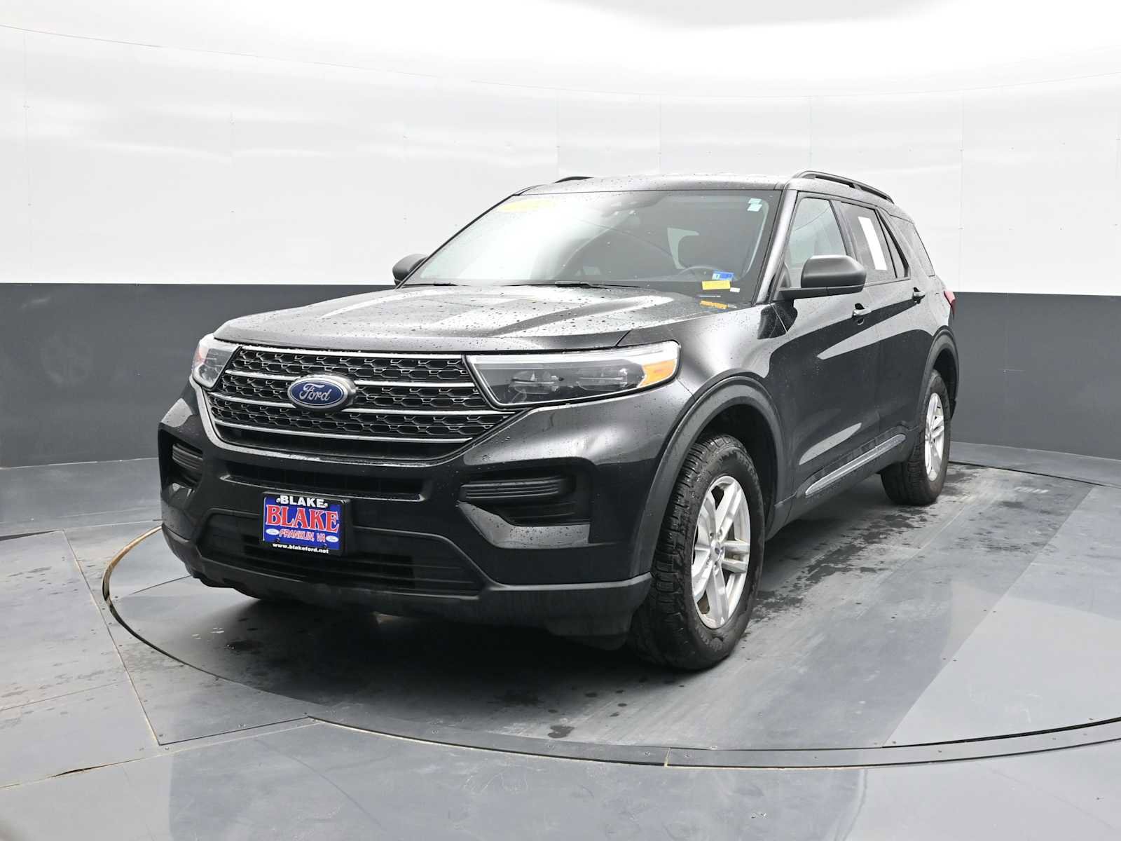 Used 2022 Ford Explorer XLT image 4