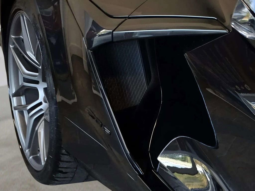 Used 2026 Chevrolet Corvette Z06 RWD image 12