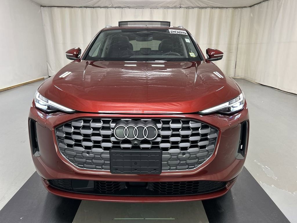 Used 2025 Audi Q5 Premium Plus w/ Premium Plus image 3