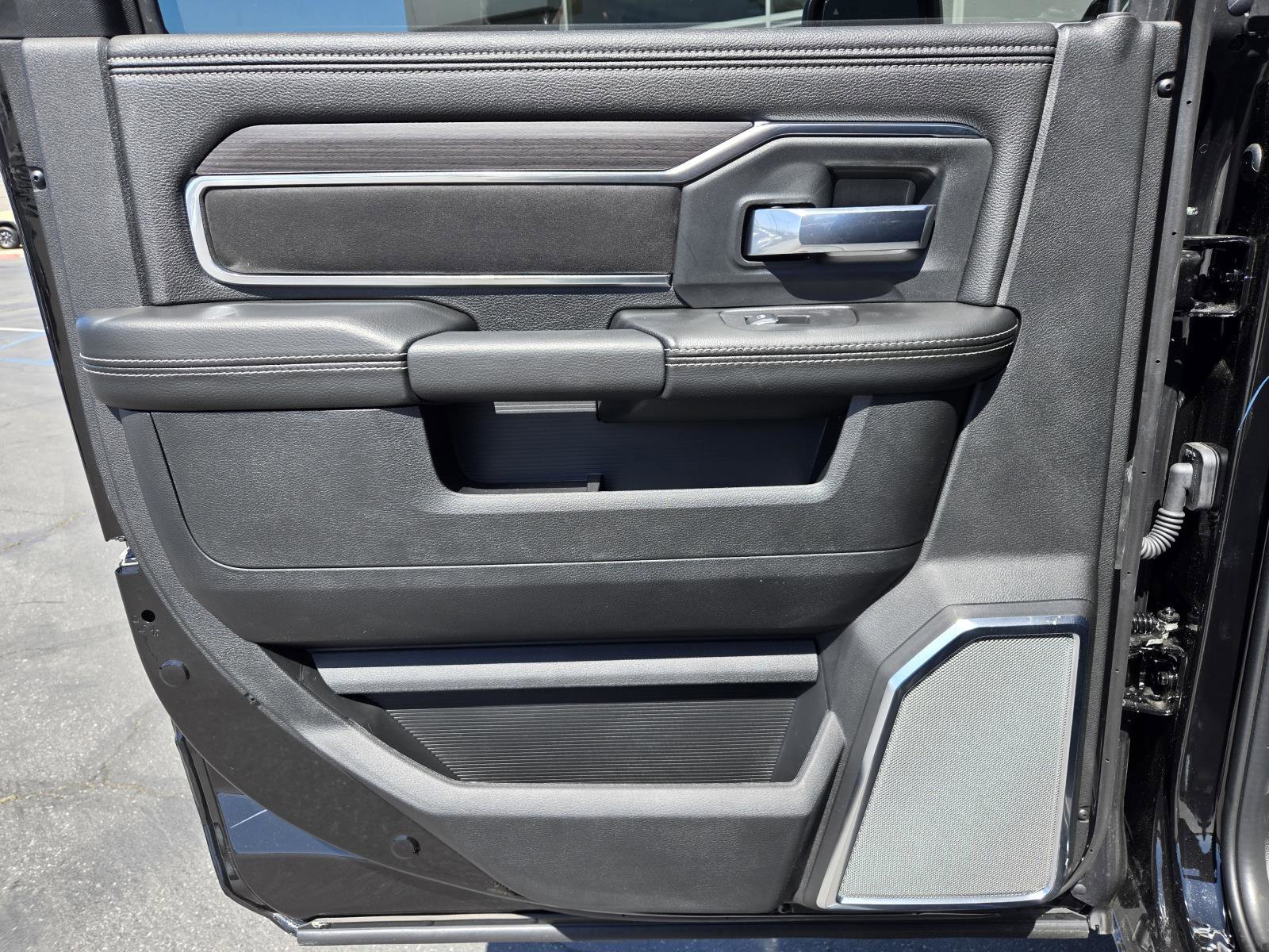 New 2025 RAM 2500 Laramie image 25